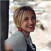 Offro lezioni private a bambini delle scuole elementari e medie nel campo delle scienze biologiche e matematiche.